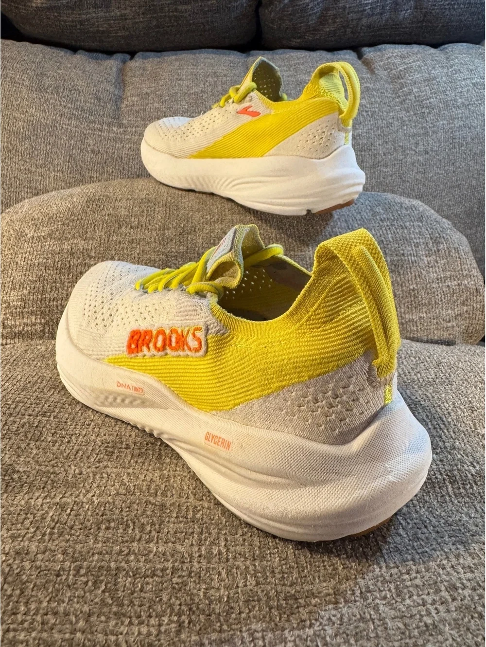 Brooks Glycerin StealthFit 22 White Yellow Orange Women's Running Shoes Size 8